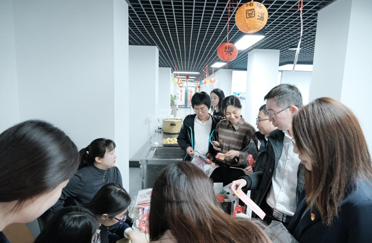 遼寧資產(chǎn)管理有限公司組織開(kāi)展 “猜紅色燈謎 悟初心使命”燈謎活動(dòng)